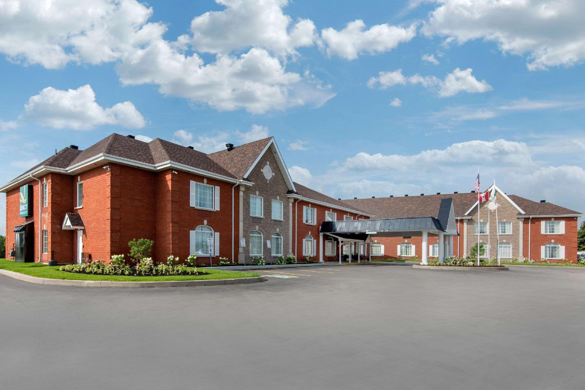Quality Inn & Suites Όκβιλ Εξωτερικό φωτογραφία