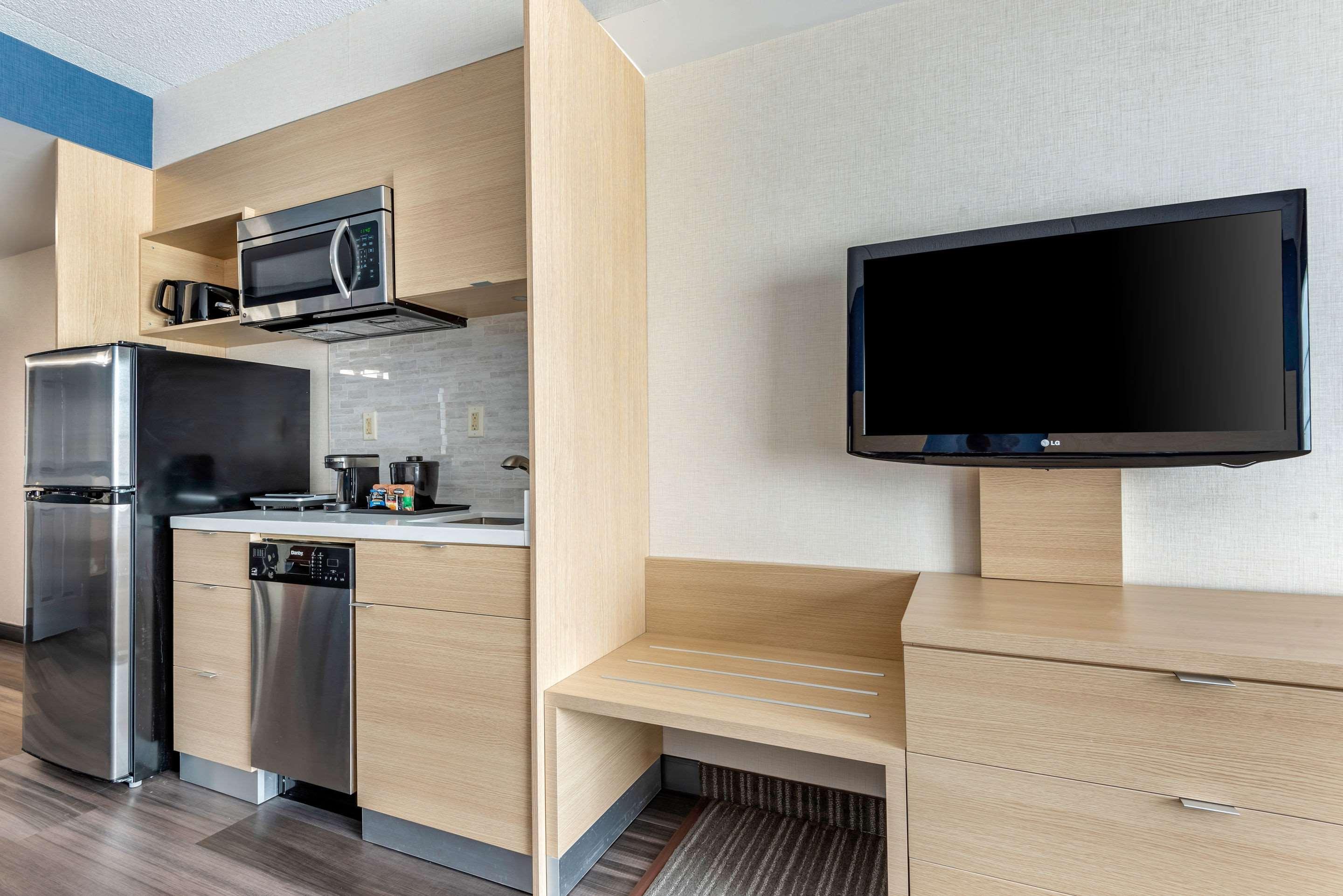 Quality Inn & Suites Όκβιλ Εξωτερικό φωτογραφία