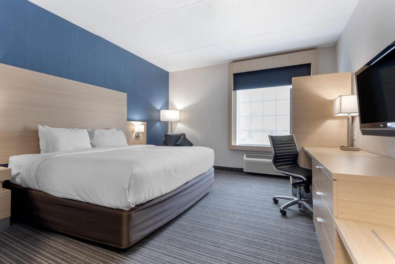 Quality Inn & Suites Όκβιλ Δωμάτιο φωτογραφία