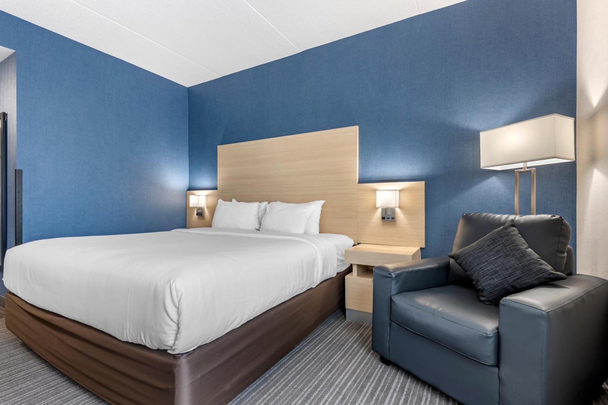 Quality Inn & Suites Όκβιλ Δωμάτιο φωτογραφία