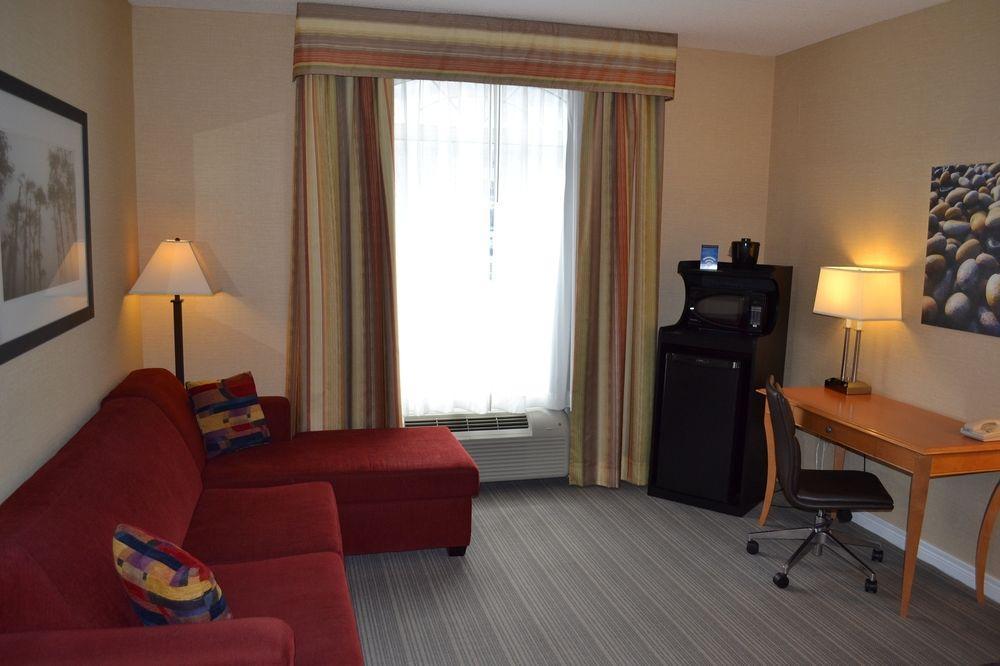 Quality Inn & Suites Όκβιλ Εξωτερικό φωτογραφία
