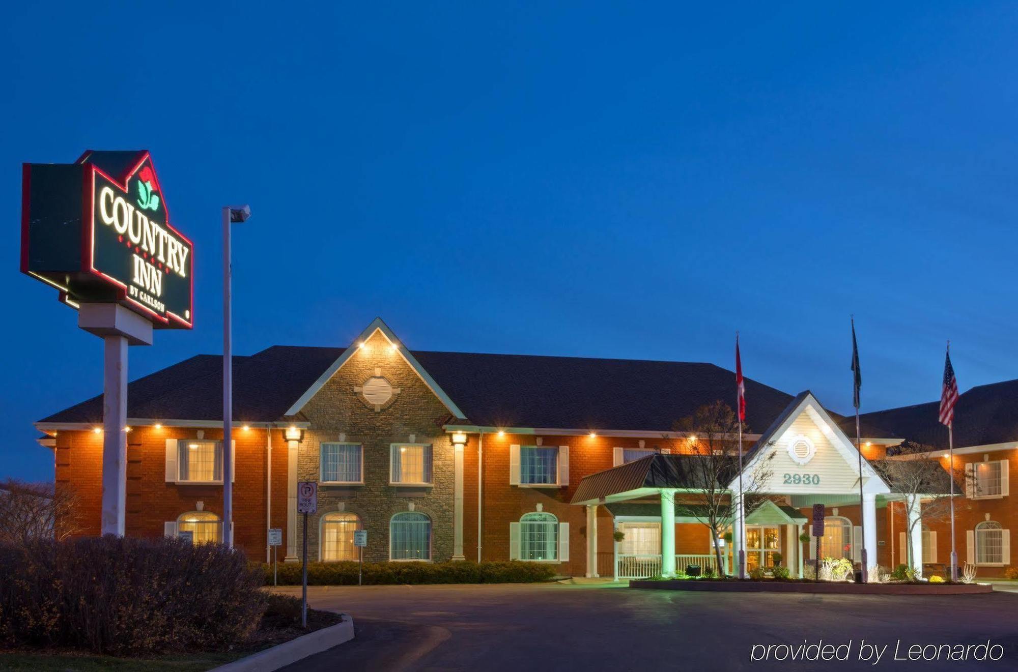 Quality Inn & Suites Όκβιλ Εξωτερικό φωτογραφία